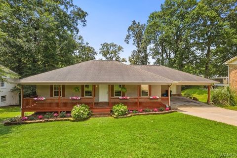 Homes For Sale - 1929 Idlewood Drive<br/> Tuscaloosa, AL 35405