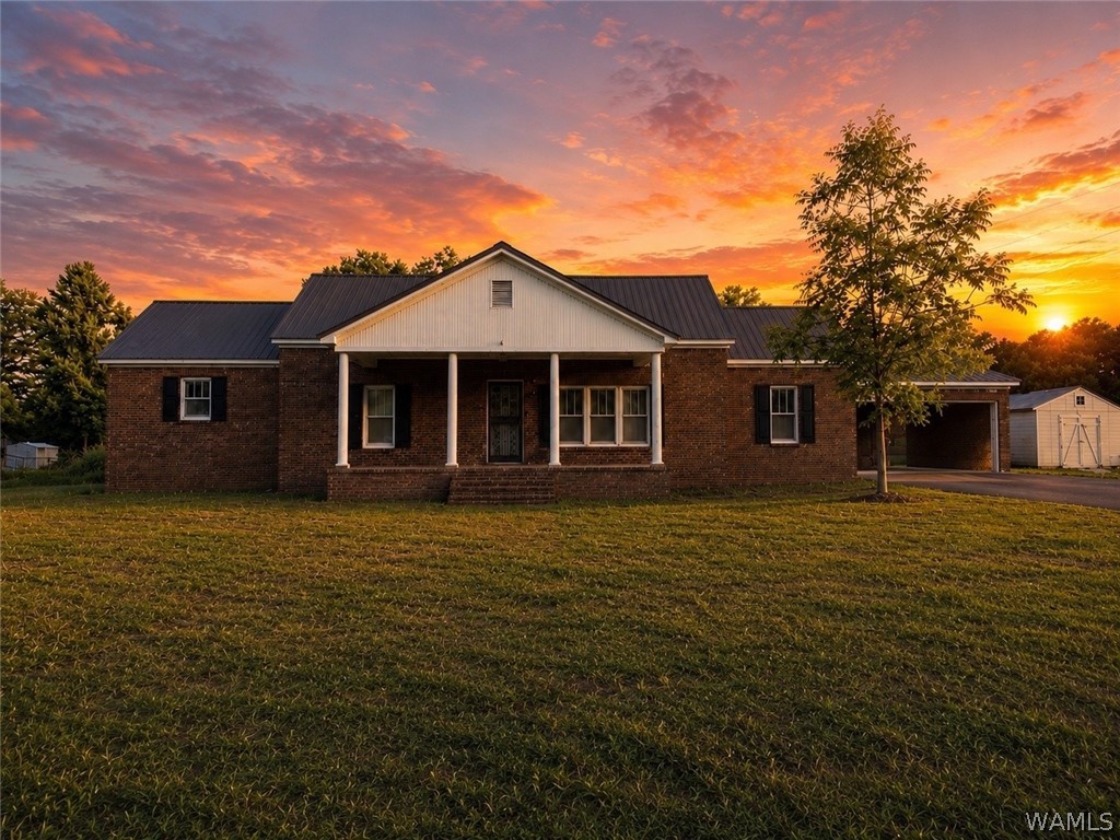 Photo 1 of 17 — 1417 WOLF Road, AL 35586