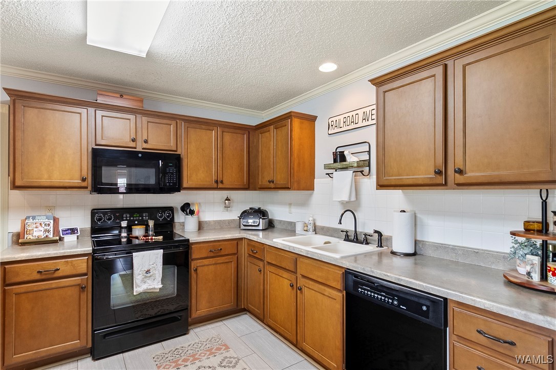 1301 Jamestown Circle, Moundville, Alabama image 7