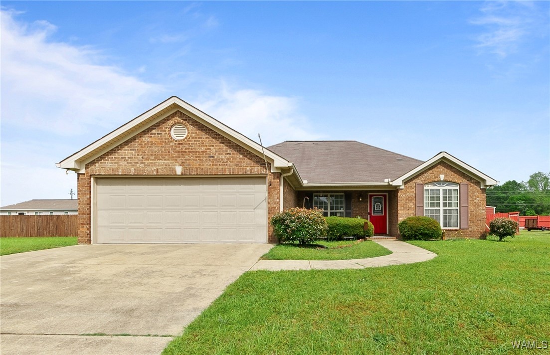 1301 Jamestown Circle, Moundville, Alabama image 1