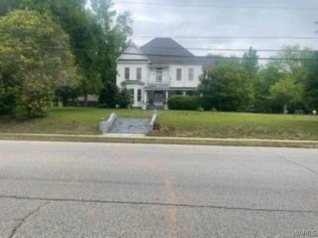 2206 Main Street