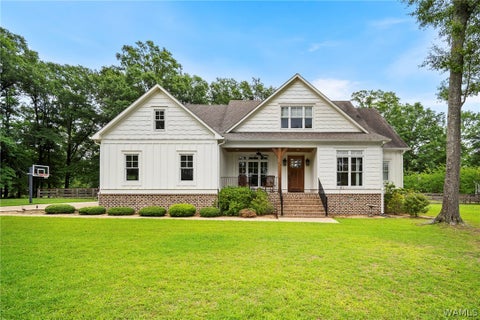 Homes For Sale - 100 Cherokee Drive<br/> Livingston, AL 35470