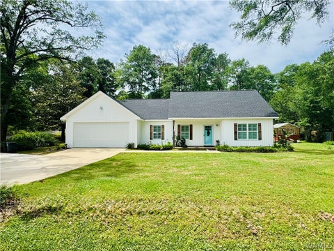 Homes For Sale - 744 5th Street<br/> Gordo, AL 35466