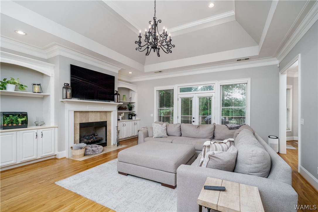 8228 Enterprise Avenue NE