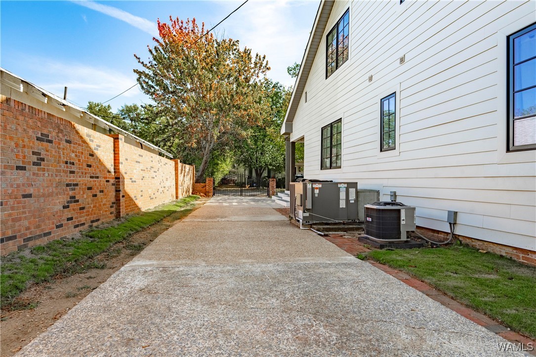 1210 Oakwood Avenue, Tuscaloosa, Alabama image 29