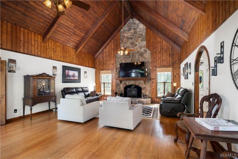Homes For Sale - 350 Hershell Henry Rd Rd<br/> Bankston, AL 35542