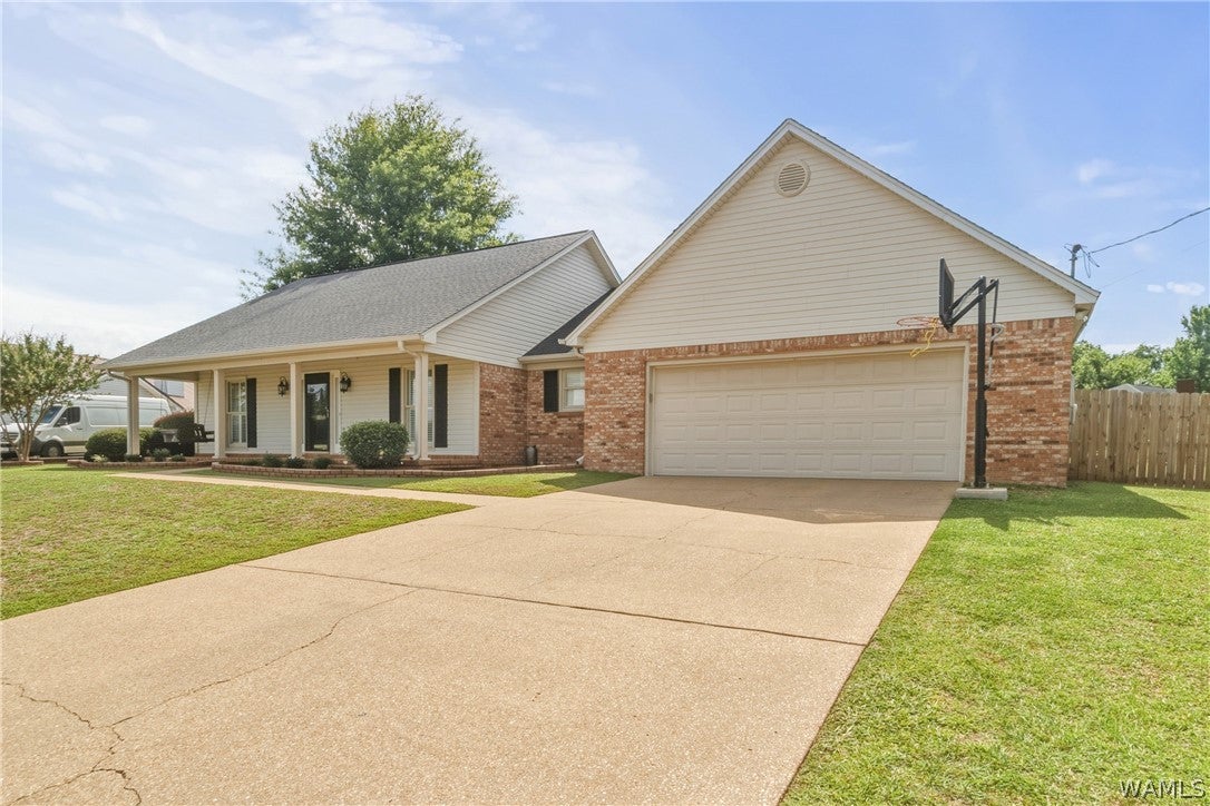 3844 Holly Point Circle