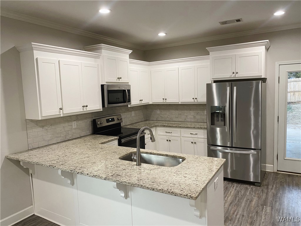 5440 University Gardens Drive