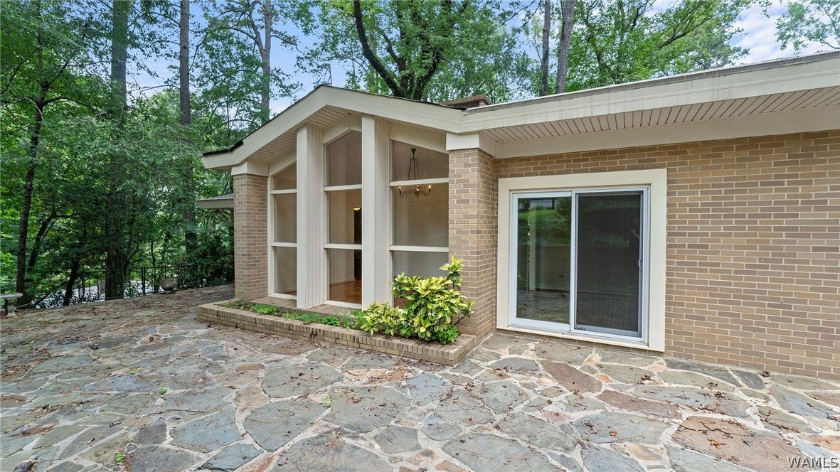 3515 Woodland Hills Drive