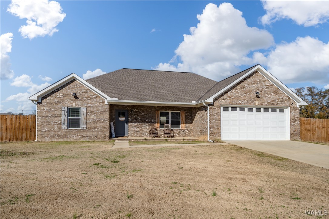 1072 Jamestown Circle, Moundville, Alabama image 1