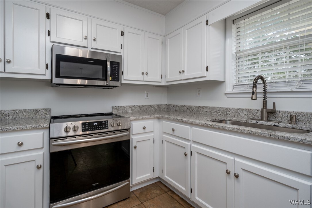 3705 Foxtrail Lane, North Port, Alabama image 14