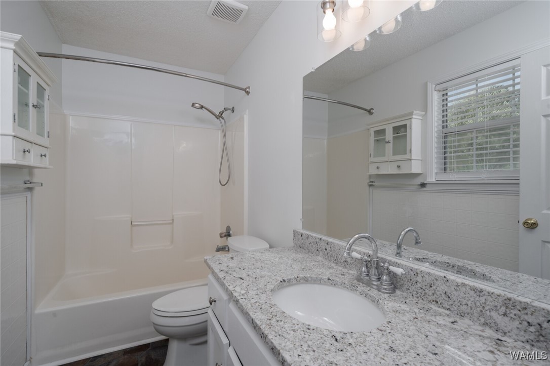 3705 Foxtrail Lane, North Port, Alabama image 17