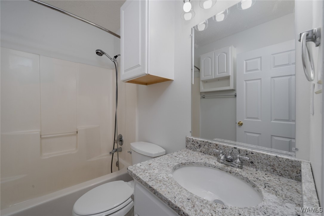 3705 Foxtrail Lane, North Port, Alabama image 21