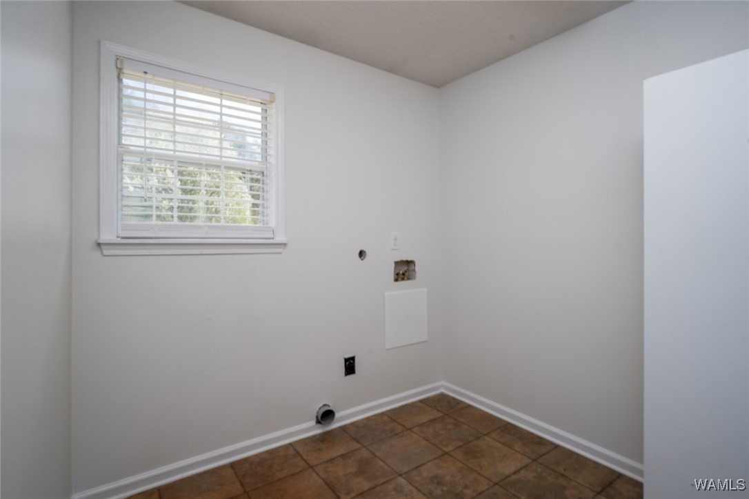 3705 Foxtrail Lane, North Port, Alabama image 7