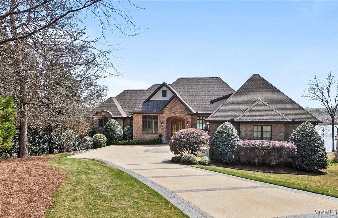 10416 Harbourtowne Drive, North Port, Alabama image 4