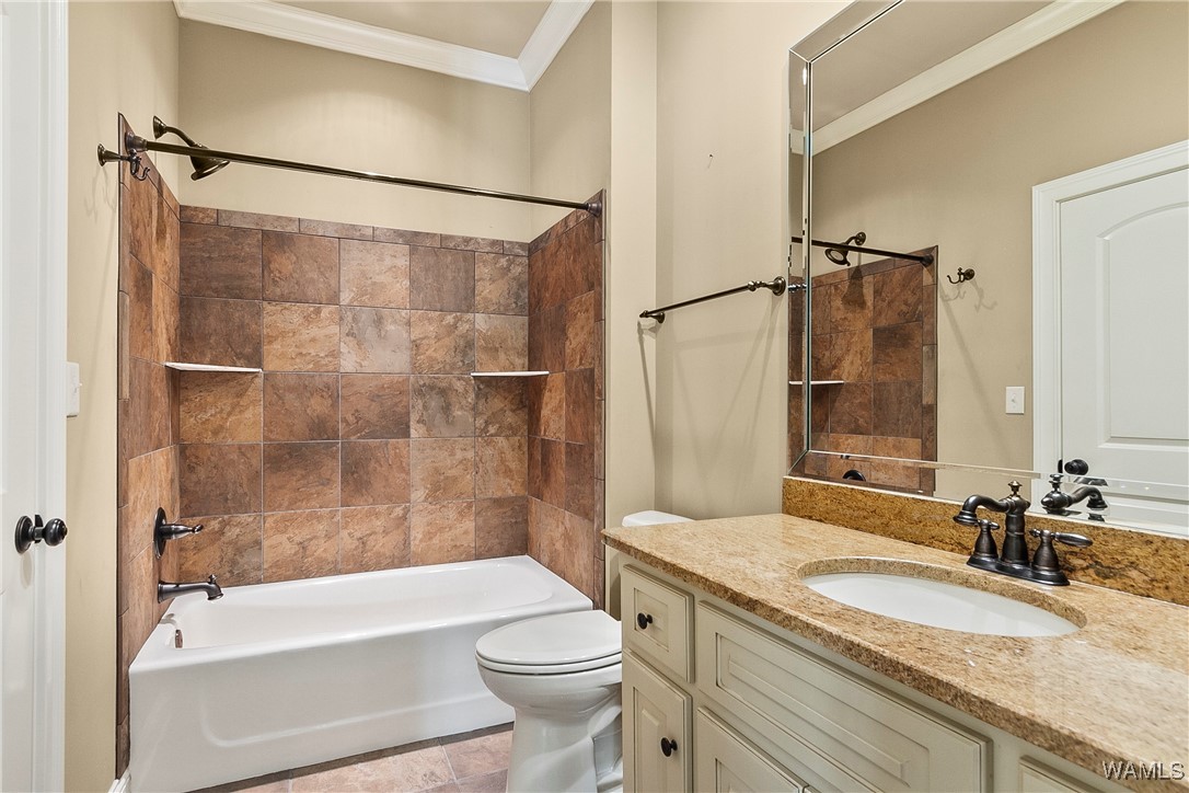 10416 Harbourtowne Drive, North Port, Alabama image 30