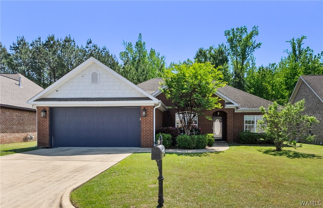 Photo 1 of 40 — 13987 Knoll Pointe Drive, Northport, AL 35475