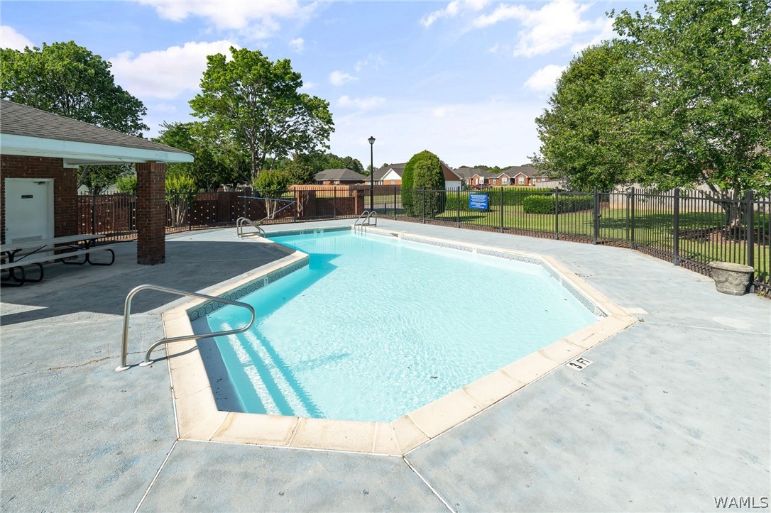 2102 Inverness Pkwy
