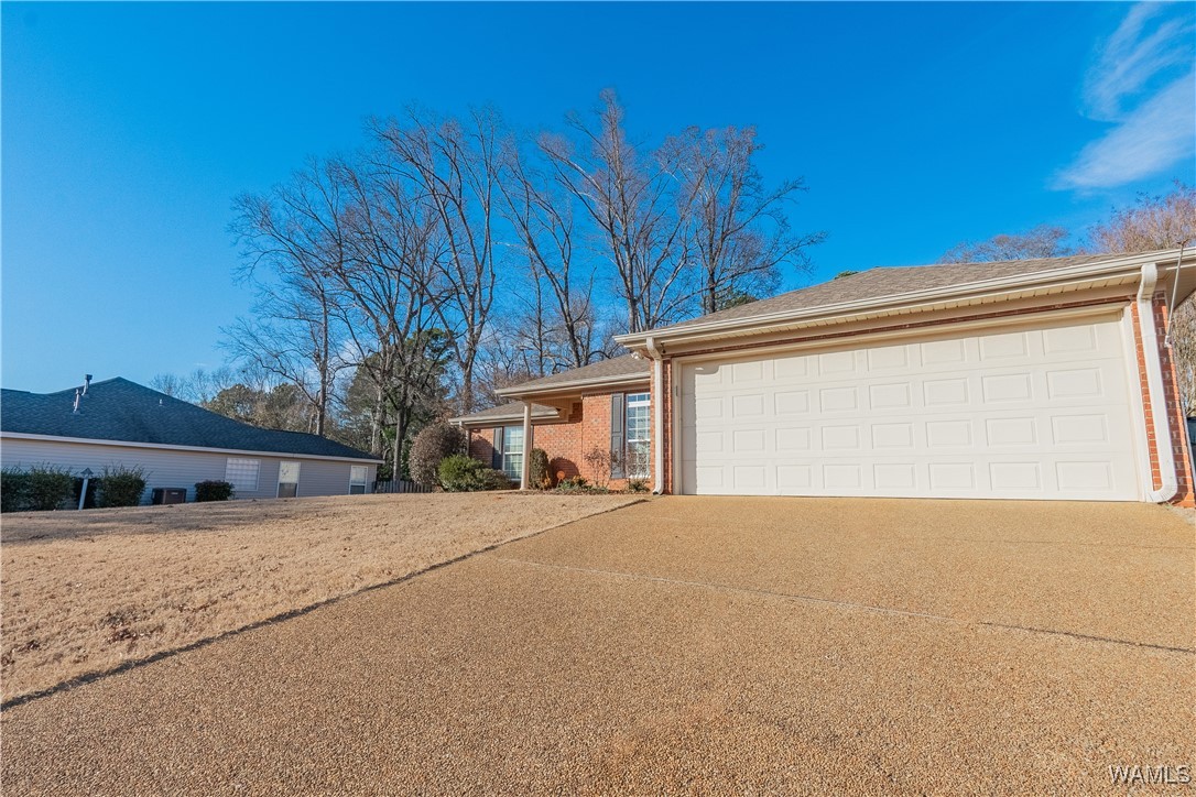 2050 Cross Creek Drive, Tuscaloosa, Alabama image 3