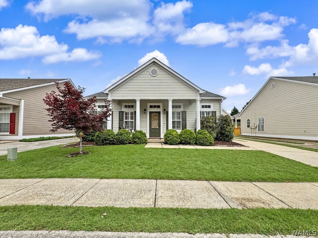 4595 Clubview Dr.