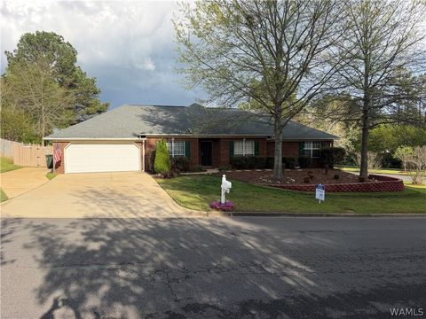Homes For Sale - 4570 Wilshire Circle<br/> Tuscaloosa, AL 35405