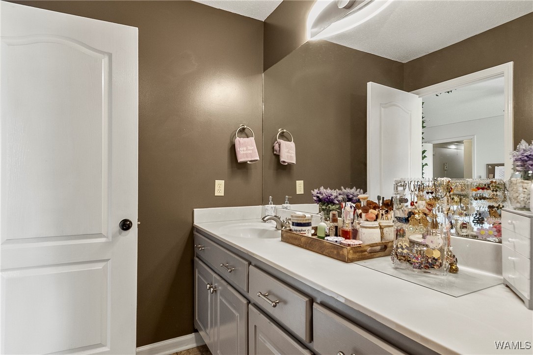 11908 Aspenwood Drive, Moundville, Alabama image 27