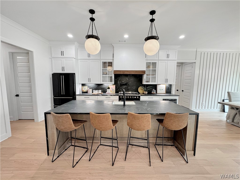 6038 Rosemeade Street