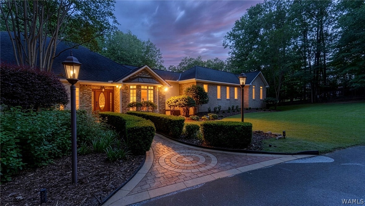 3621 Oak Glen Drive