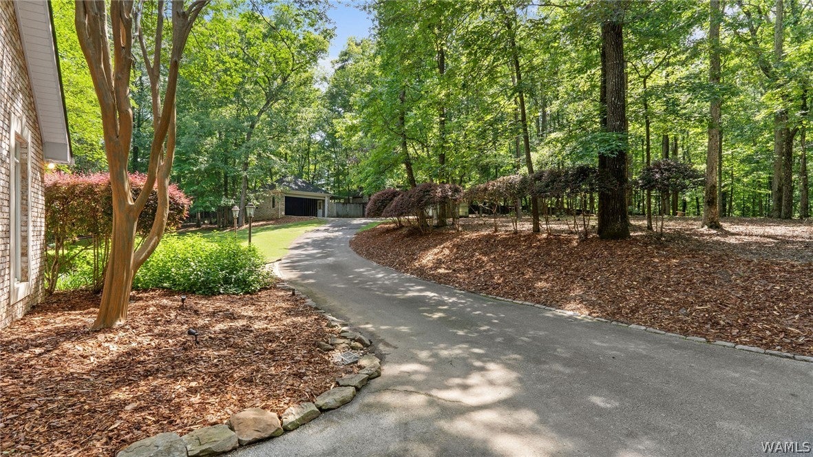 3621 Oak Glen Drive