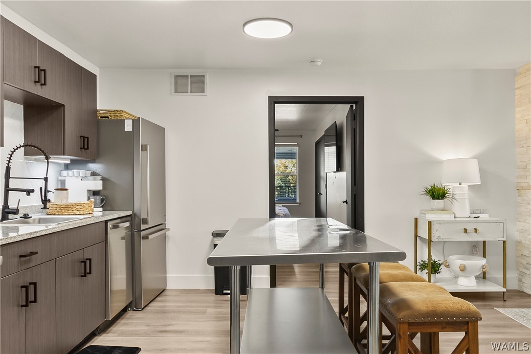 680 6th Avenue NE 1202