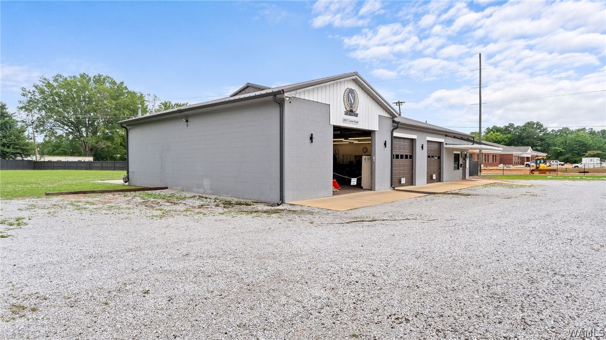 Photo 1 of 35 — 2837 Culver Road, Tuscaloosa, AL 35401