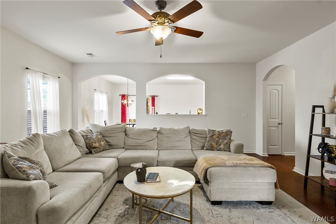 1276 Maxwell Circle