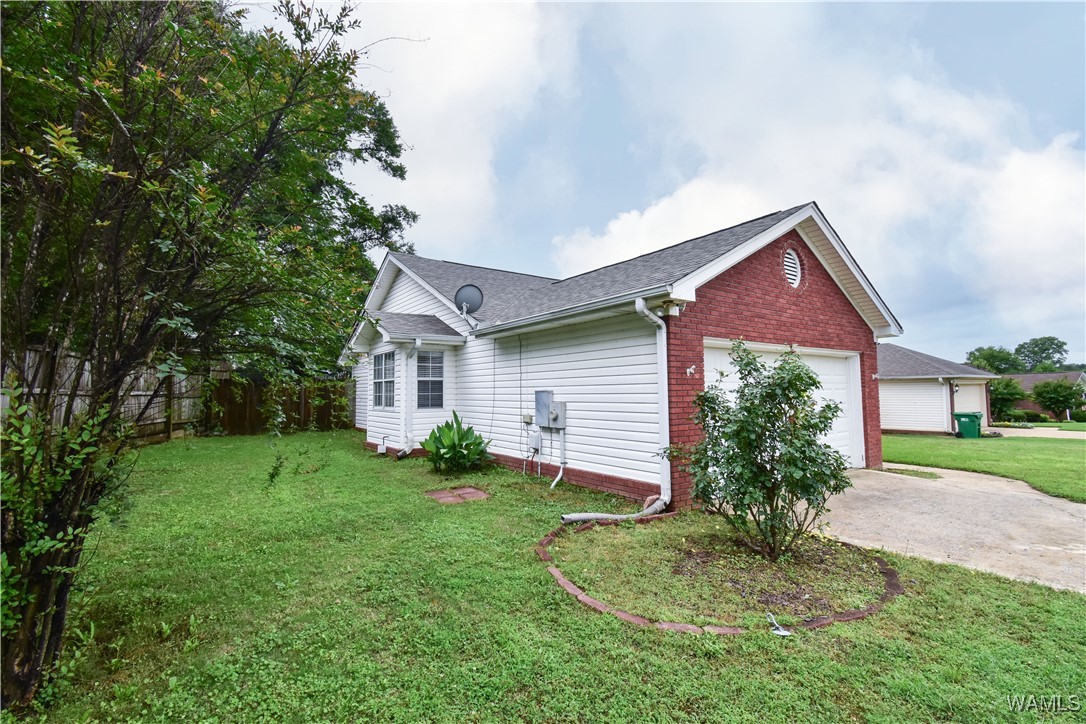 1601 Hunters Run