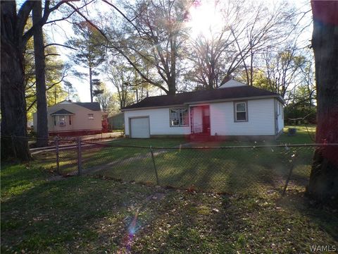 Homes For Sale - 5207 Greenview Drive<br/> Tuscaloosa, AL 35401