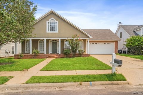 Homes For Sale - 11400 Saint James Court<br/> North Port, AL 35475