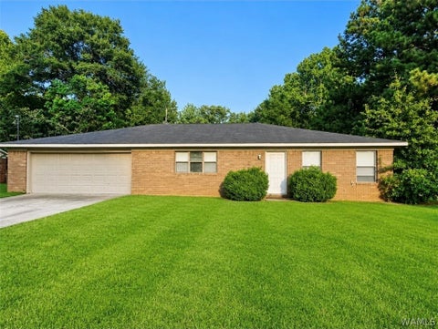 Homes For Sale - 2123 18th Avenue<br/> Tuscaloosa, AL 35404
