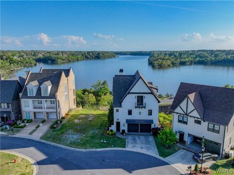 Homes For Sale - 7875 Belle Vue Circle<br/> Tuscaloosa, AL 35406