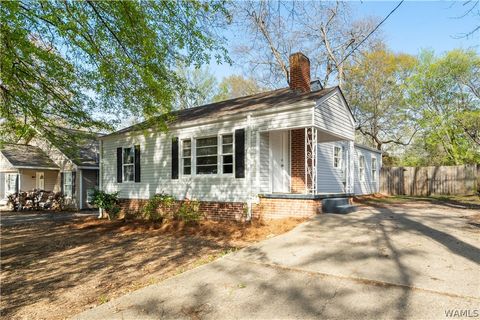 Homes For Sale - 1613 18th Avenue<br/> Tuscaloosa, AL 35404