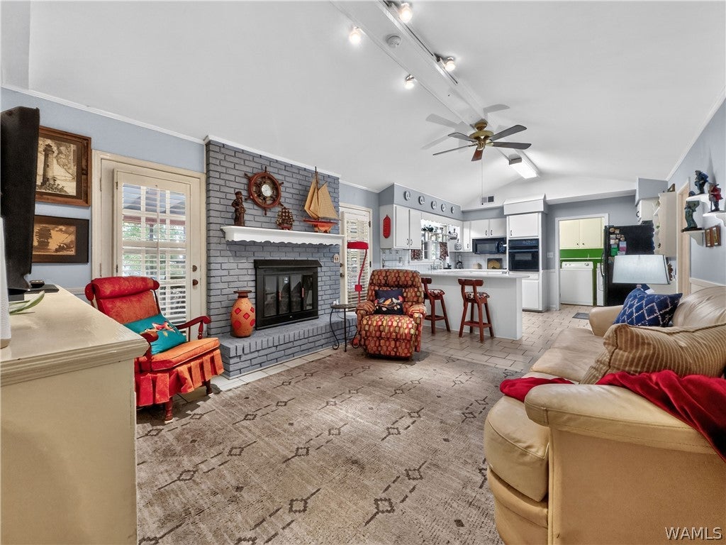 1209 Manora Estates Lane