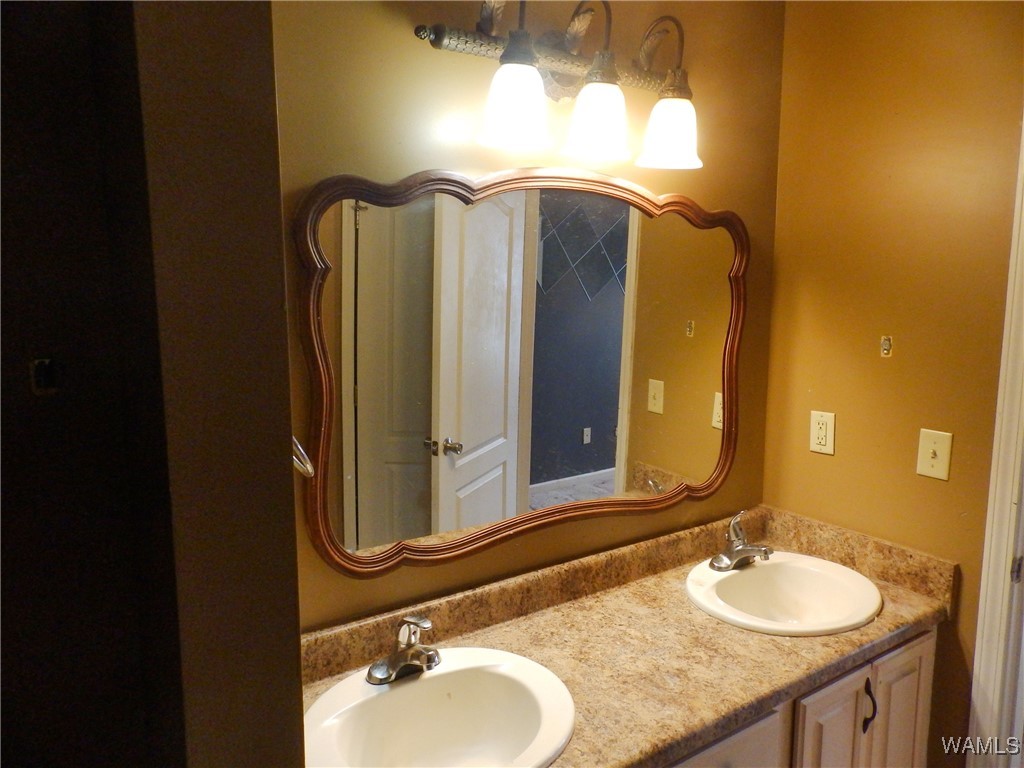 16357 Chase Circle, Ralph, Alabama image 6