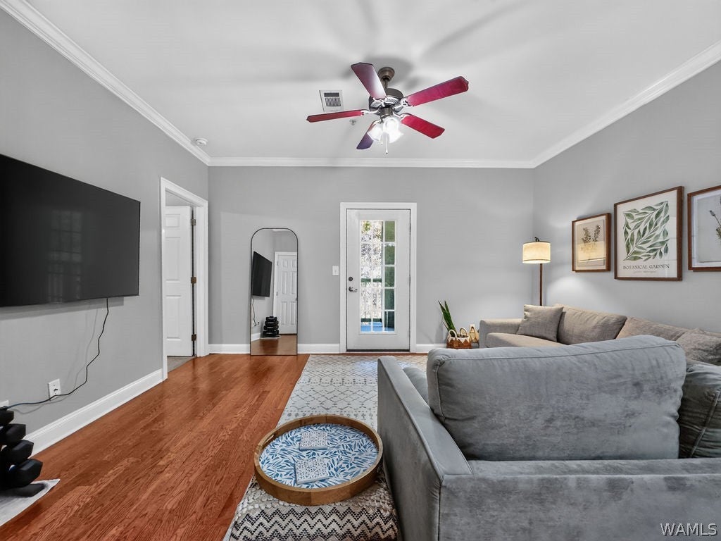 3218 Veterans Memorial Parkway 1305