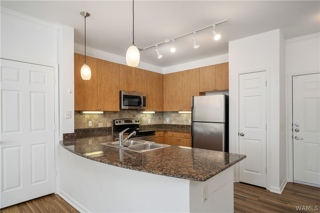 1901 5th Avenue E 2101