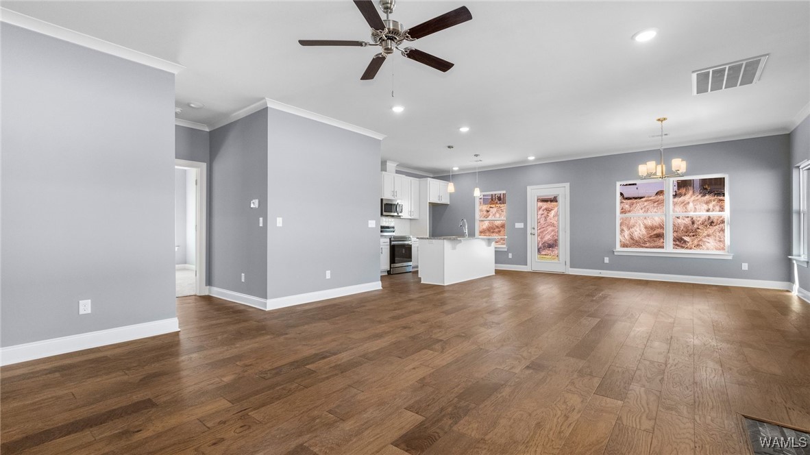 9033 Saxon Street 140