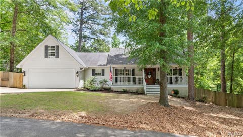 Homes For Sale - 4603 Overlake Circle<br/> North Port, AL 35473
