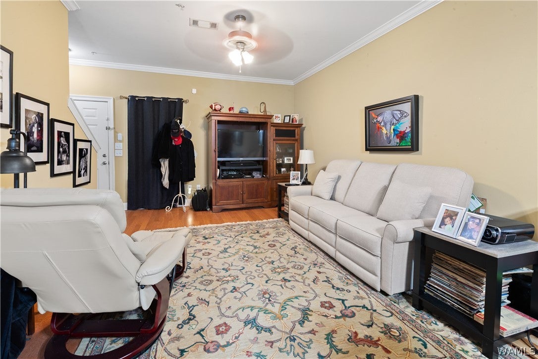 3218 Veterans Memorial Parkway 513