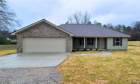 Homes For Sale - 155 Lecroy Circle<br/> Bibb County, Brent, AL 35034