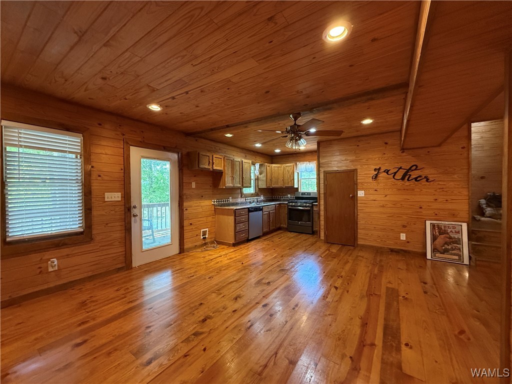 124 Riverwood Circle, Greensboro, Alabama image 5