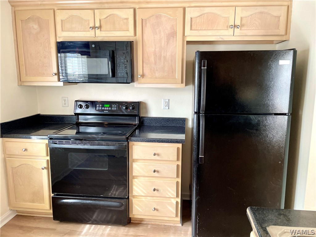 3327 Willow Ridge Lane