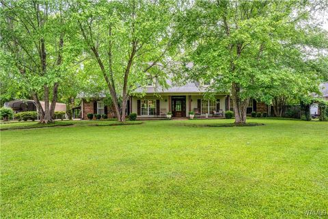 Homes For Sale - 13755 Country Club Drive<br/> North Port, AL 35475