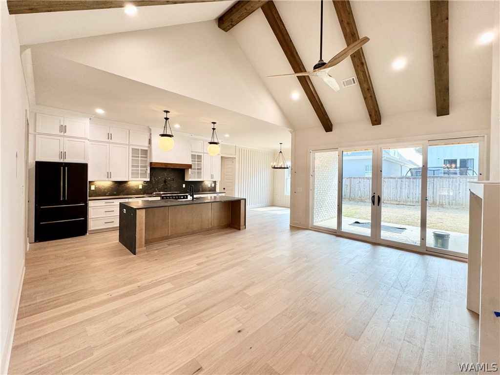 6038 Rosemeade Street